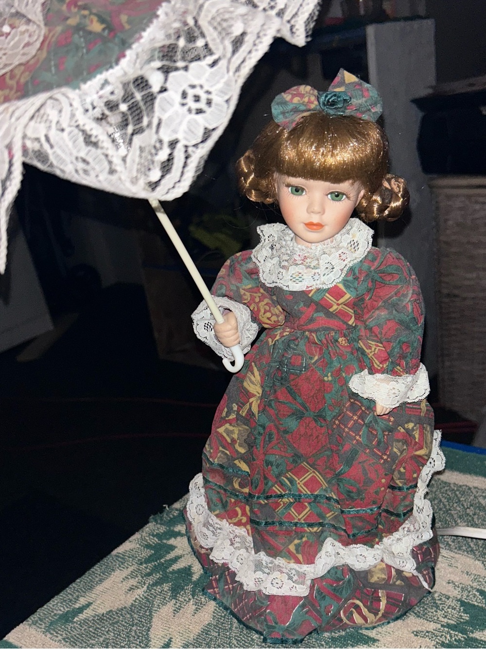 Porcelain Victorian Doll Lamp in Red & Green Pattern by